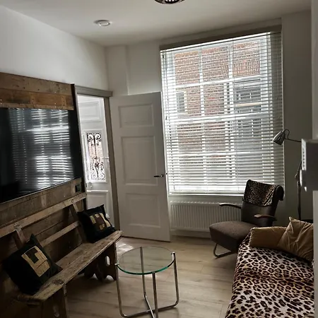 Apartment Pur Sang - Sfeervol Verblijven Aan De Waal In Hartje *